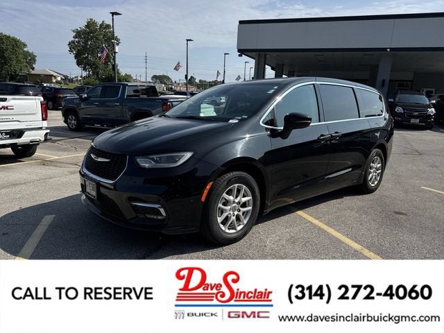 2023 Chrysler Pacifica Touring L