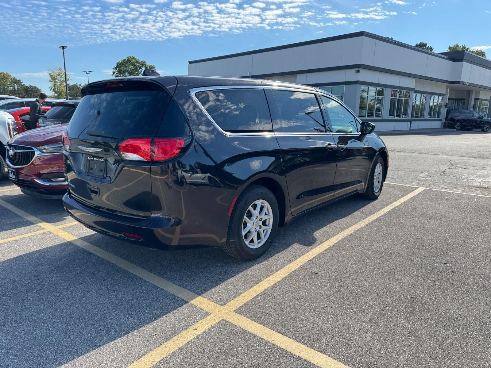 2017 Chrysler Pacifica Touring