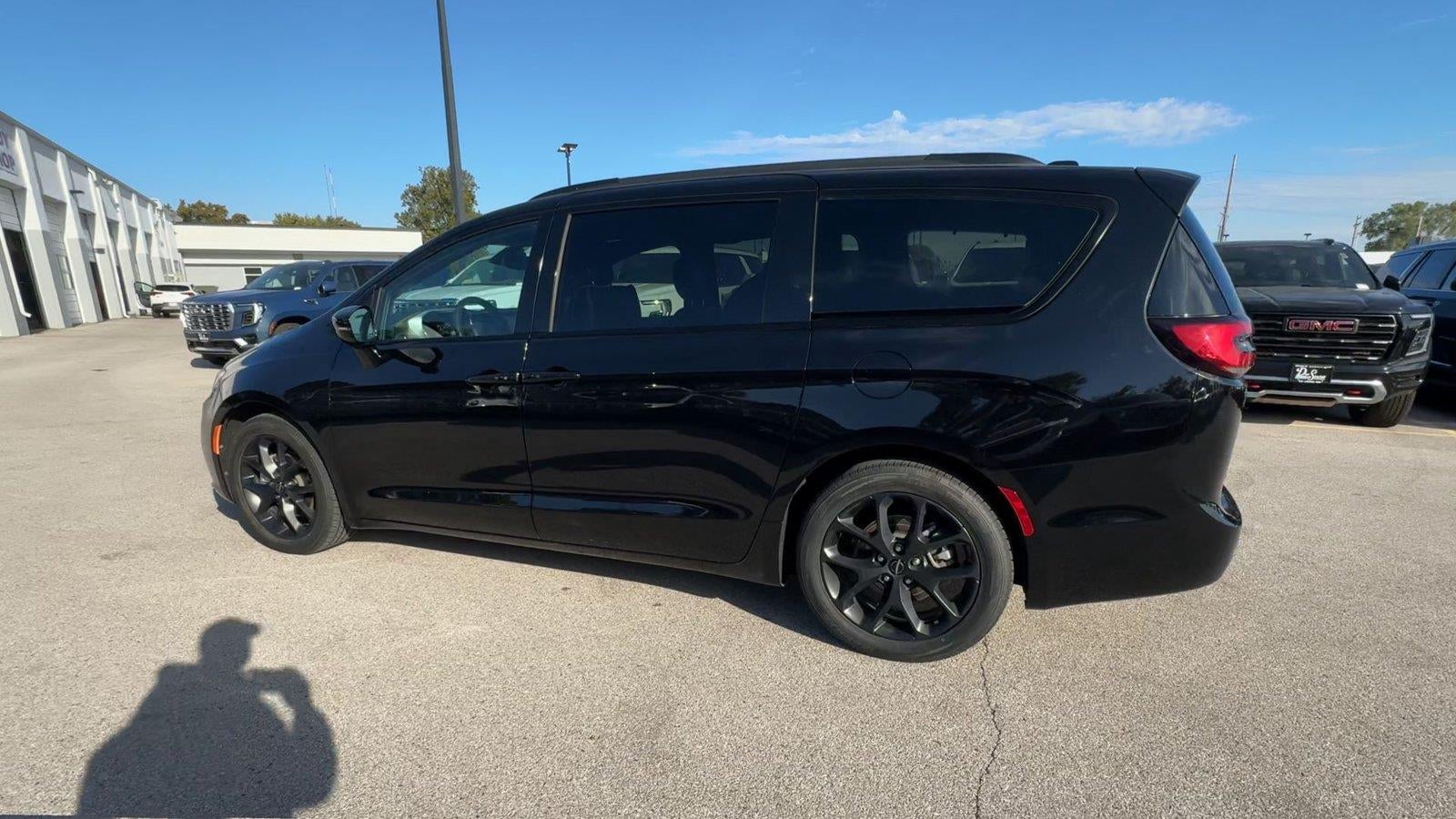 2025 Chrysler Pacifica Limited