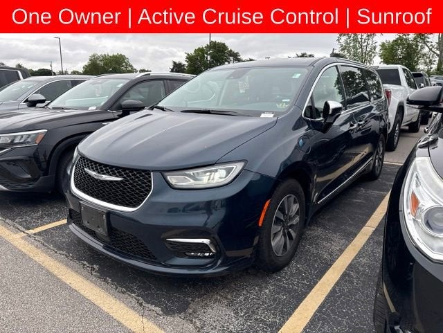 2023 Chrysler Pacifica Hybrid Limited