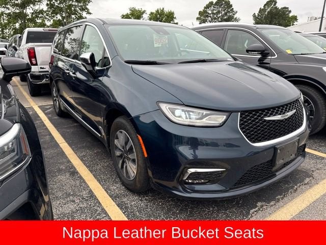 2023 Chrysler Pacifica Hybrid Limited