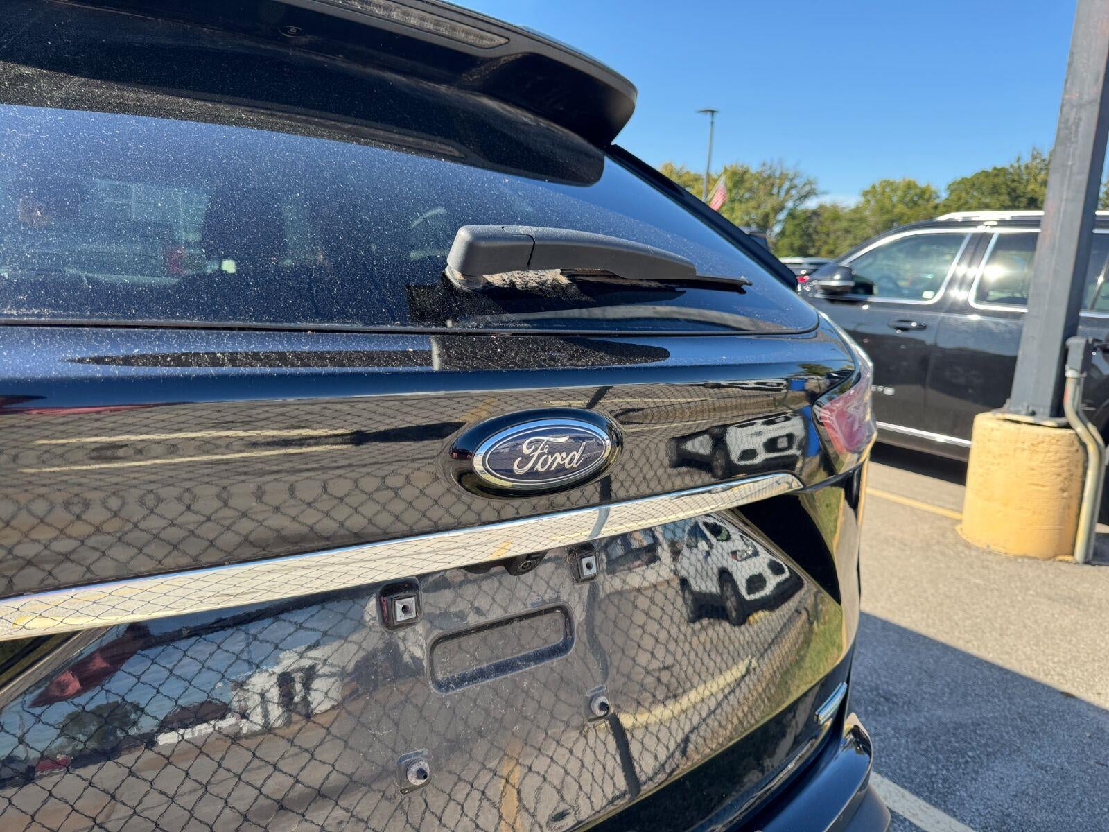 2020 Ford Edge SE