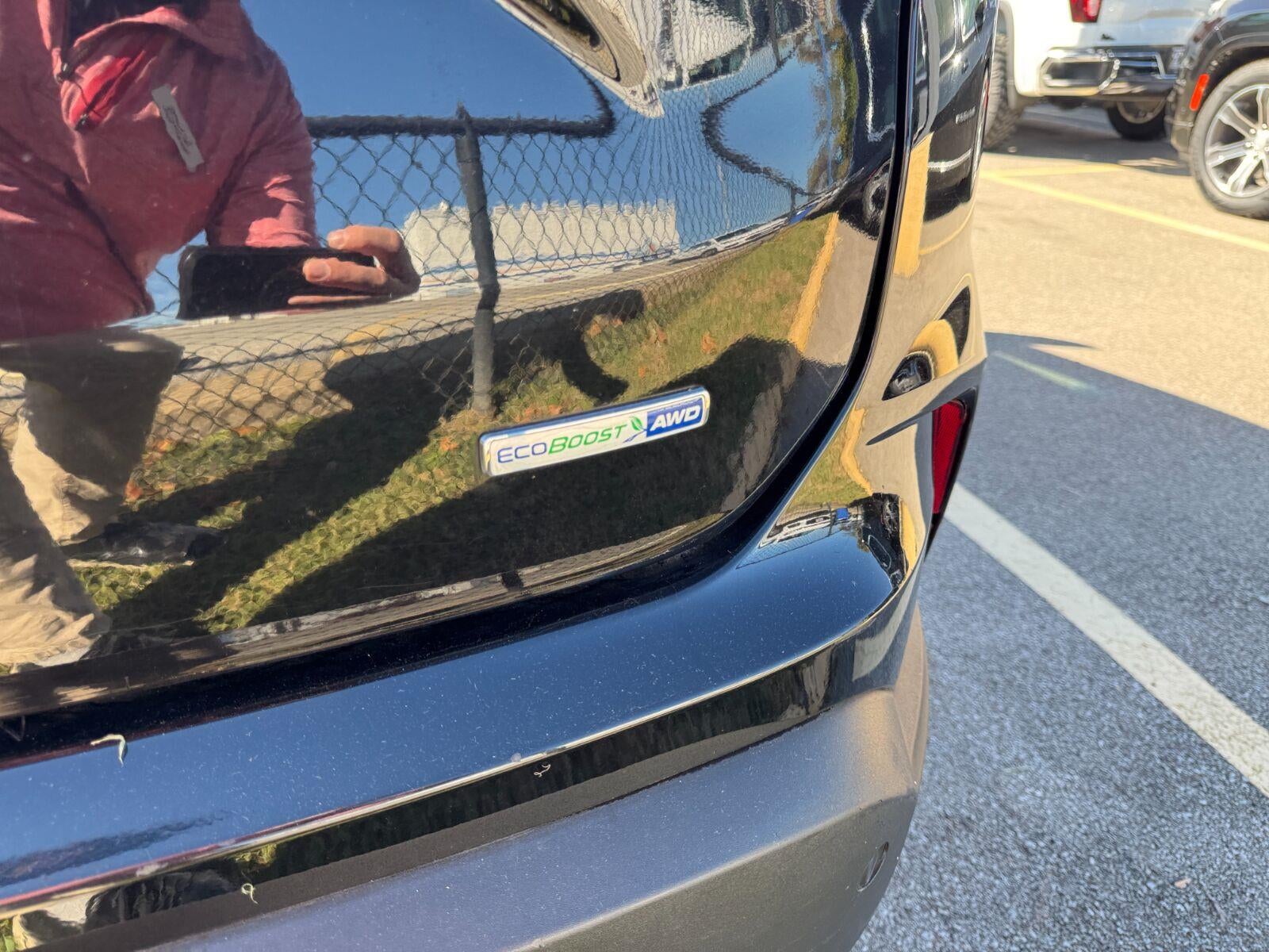 2020 Ford Edge SE