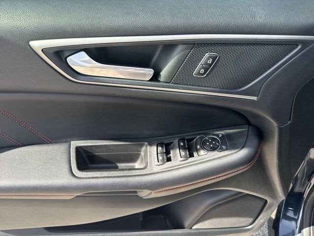 2022 Ford Edge ST Line