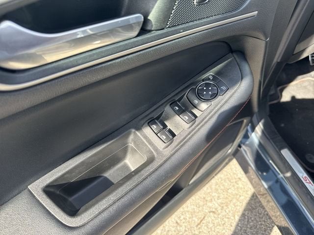 2022 Ford Edge ST Line