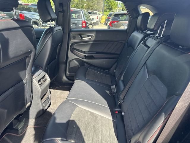 2022 Ford Edge ST Line