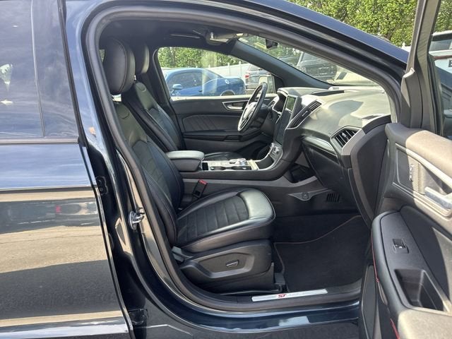 2022 Ford Edge ST Line