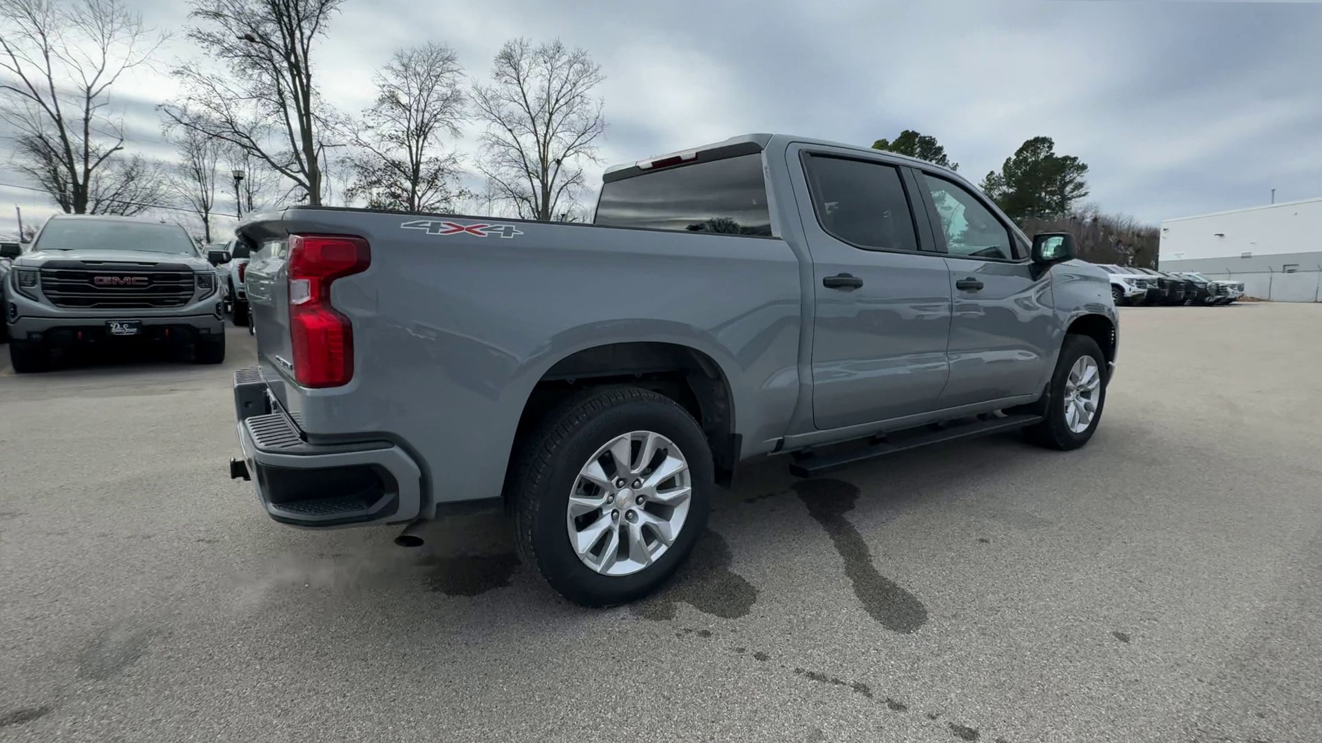 2024 Chevrolet Silverado 1500 Custom