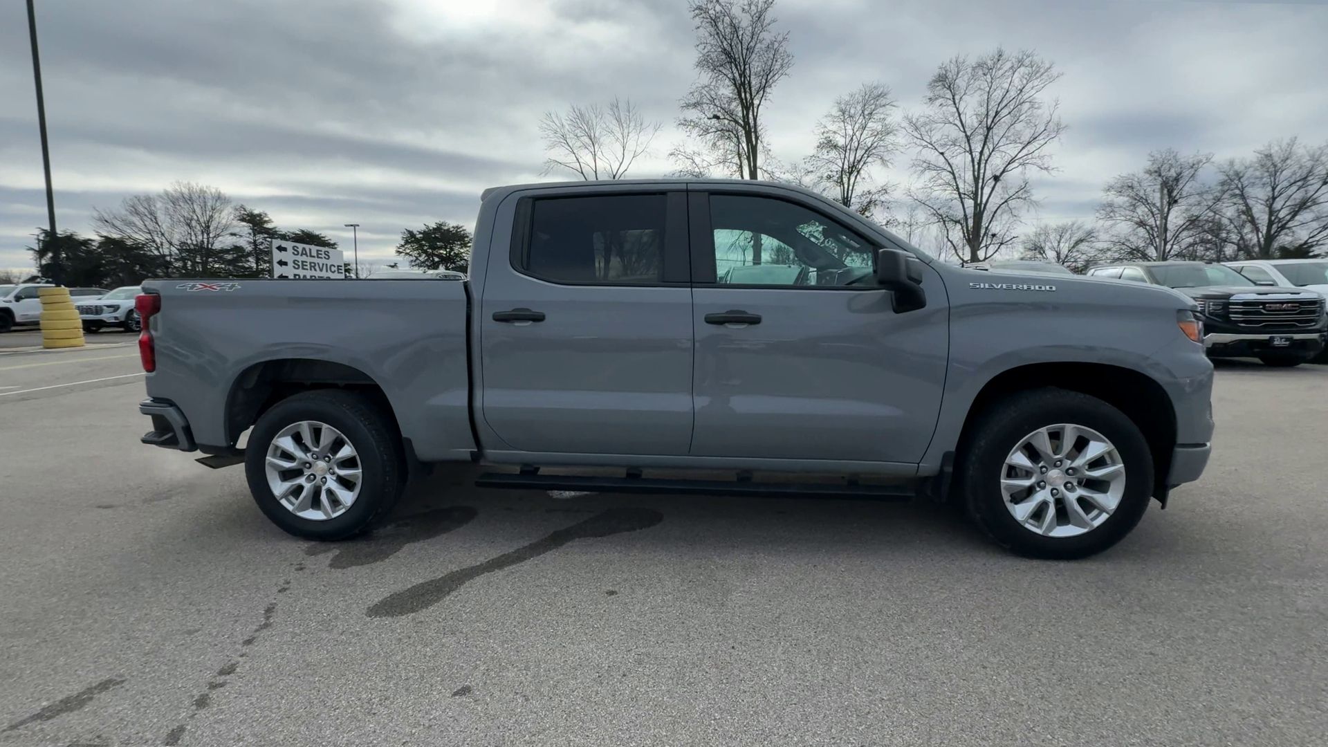 2024 Chevrolet Silverado 1500 Custom