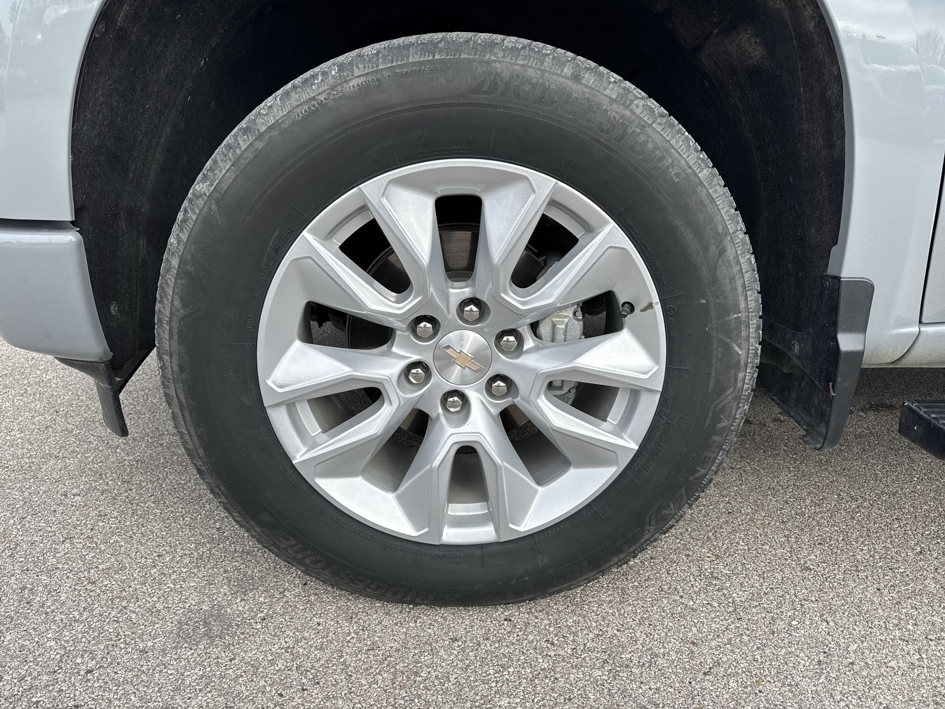 2024 Chevrolet Silverado 1500 Custom