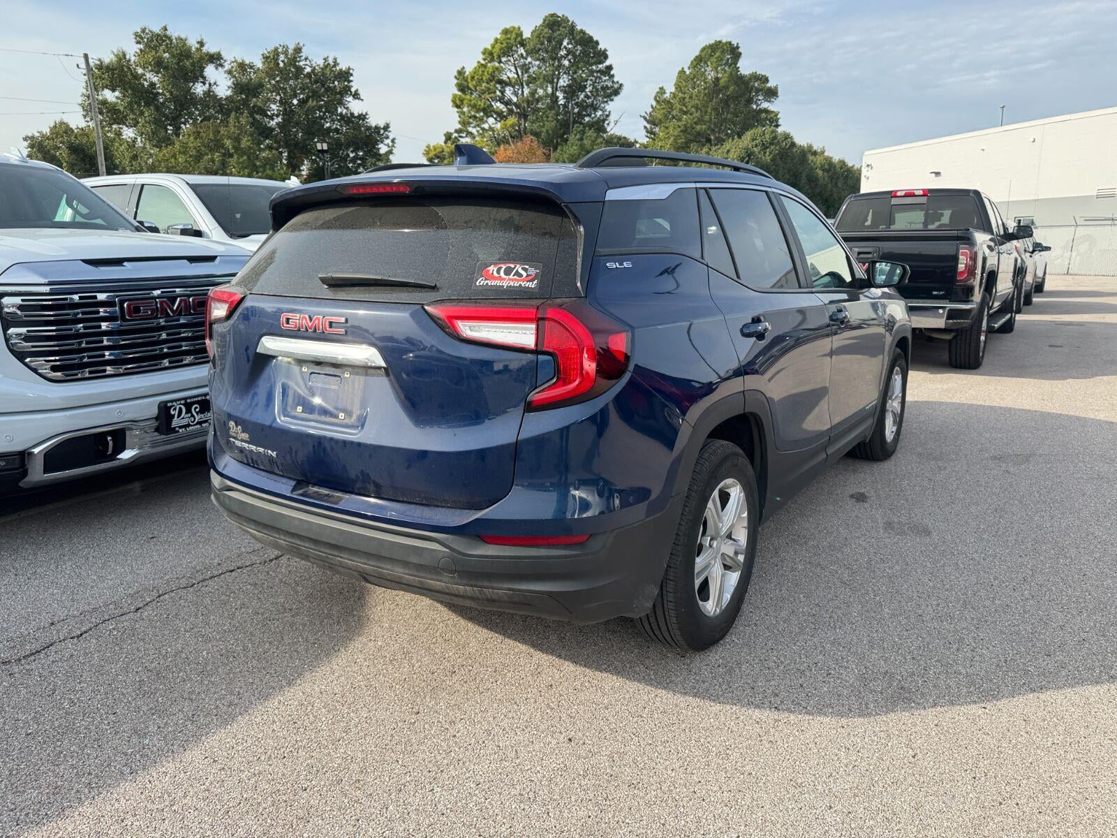 2022 GMC Terrain SLE