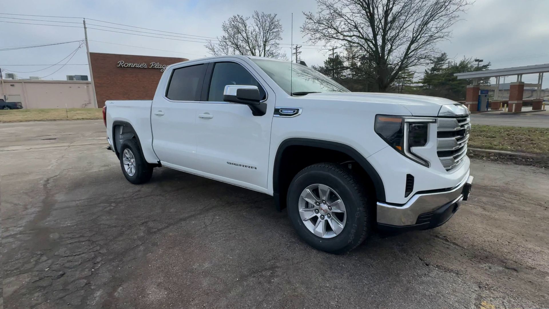 2026 GMC Sierra 1500 SLE