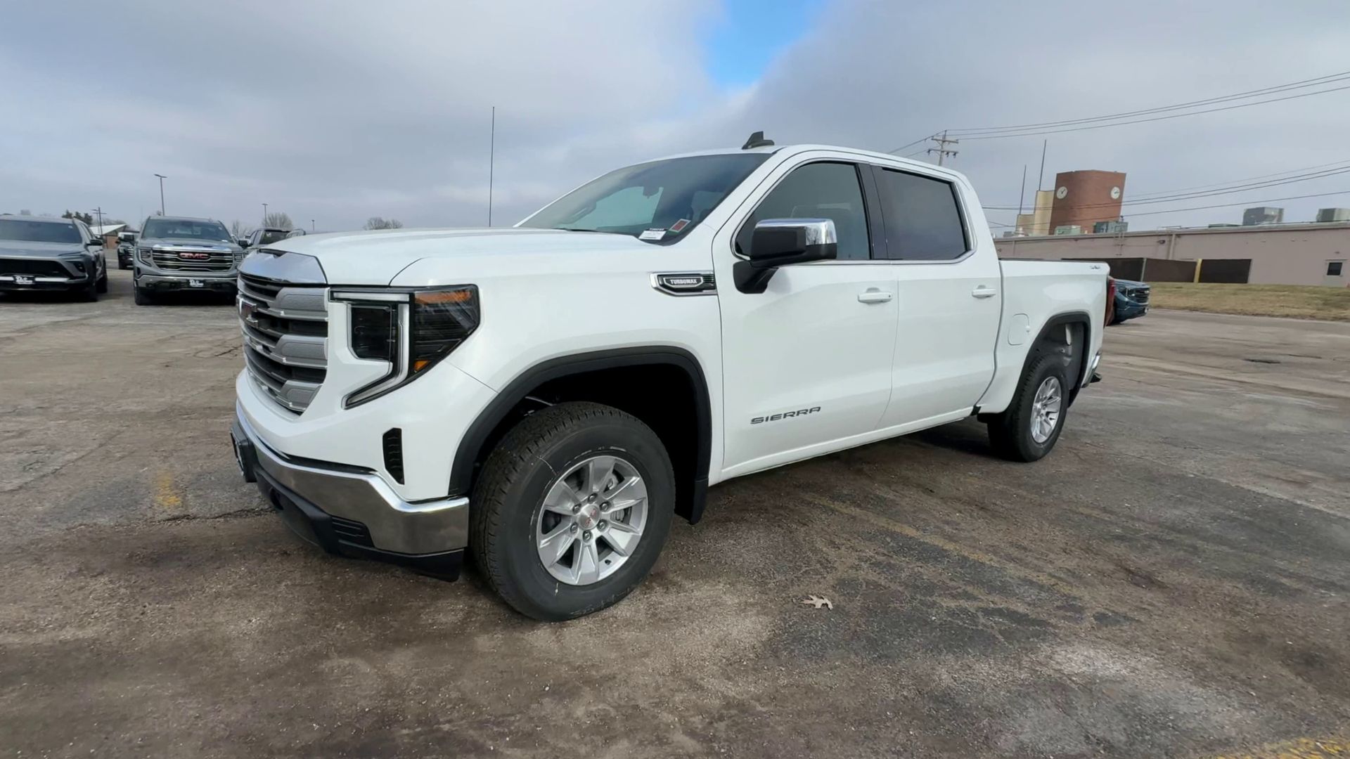 2026 GMC Sierra 1500 SLE