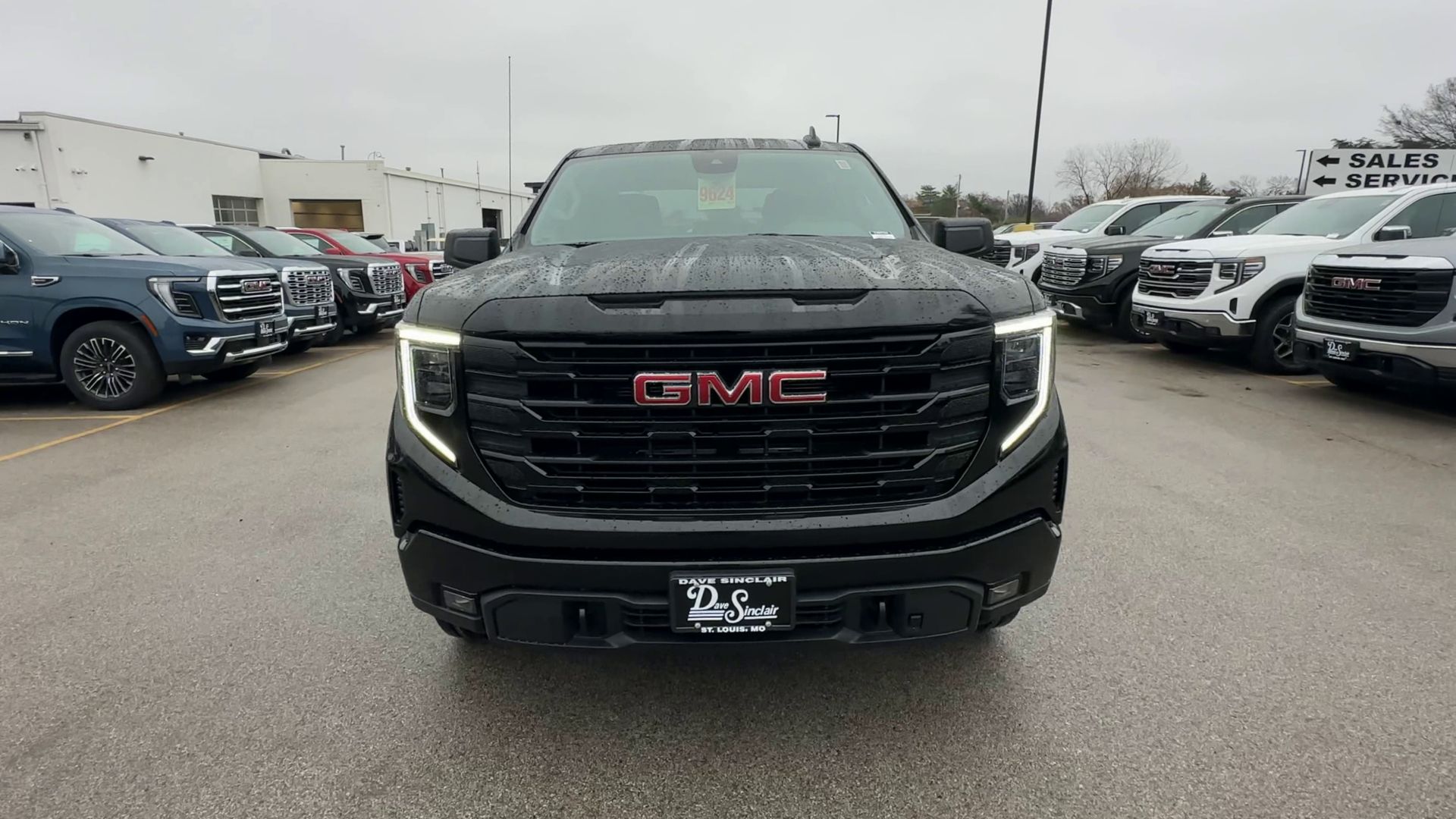 2026 GMC Sierra 1500 Elevation