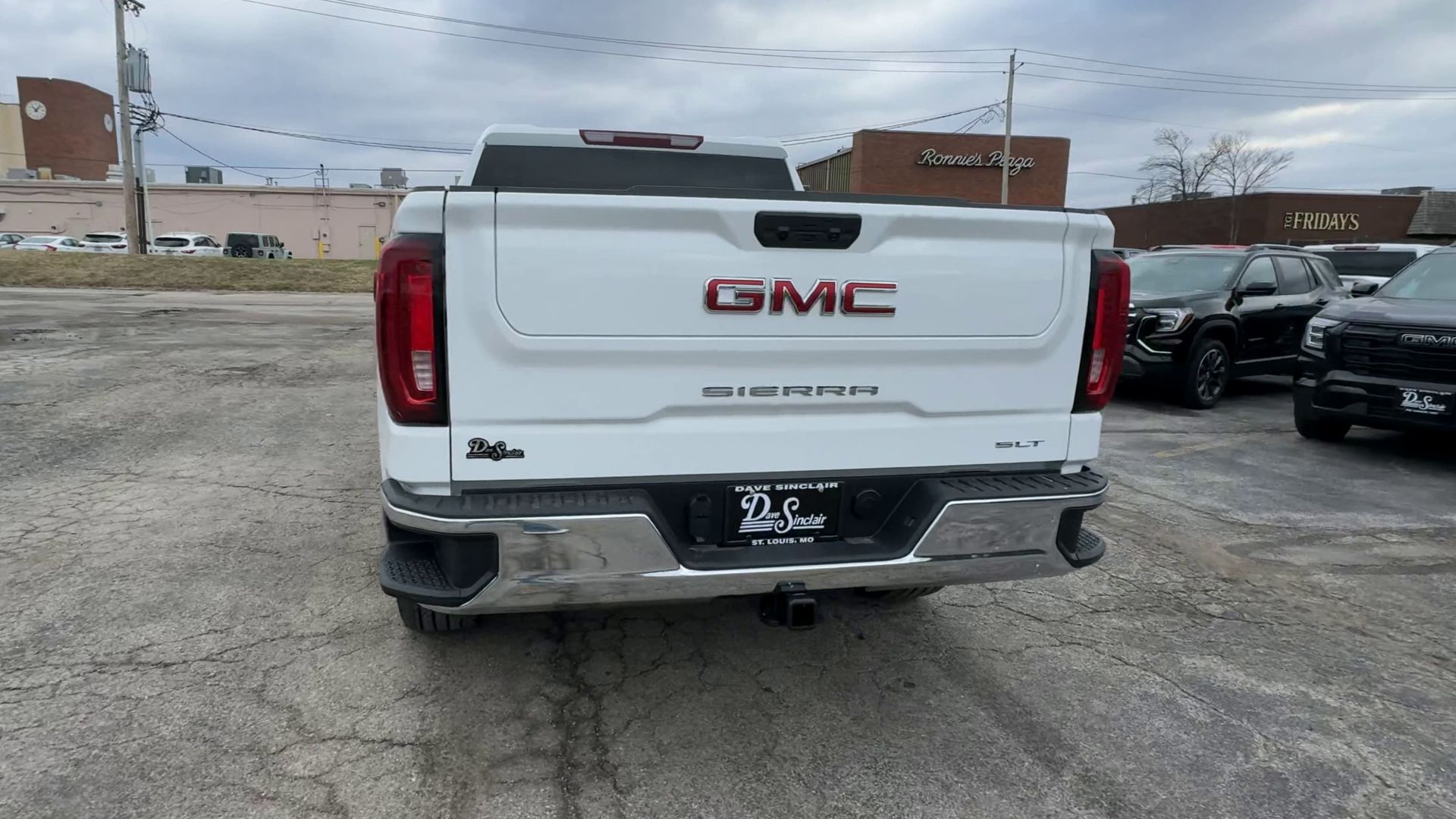 2026 GMC Sierra 1500 SLT