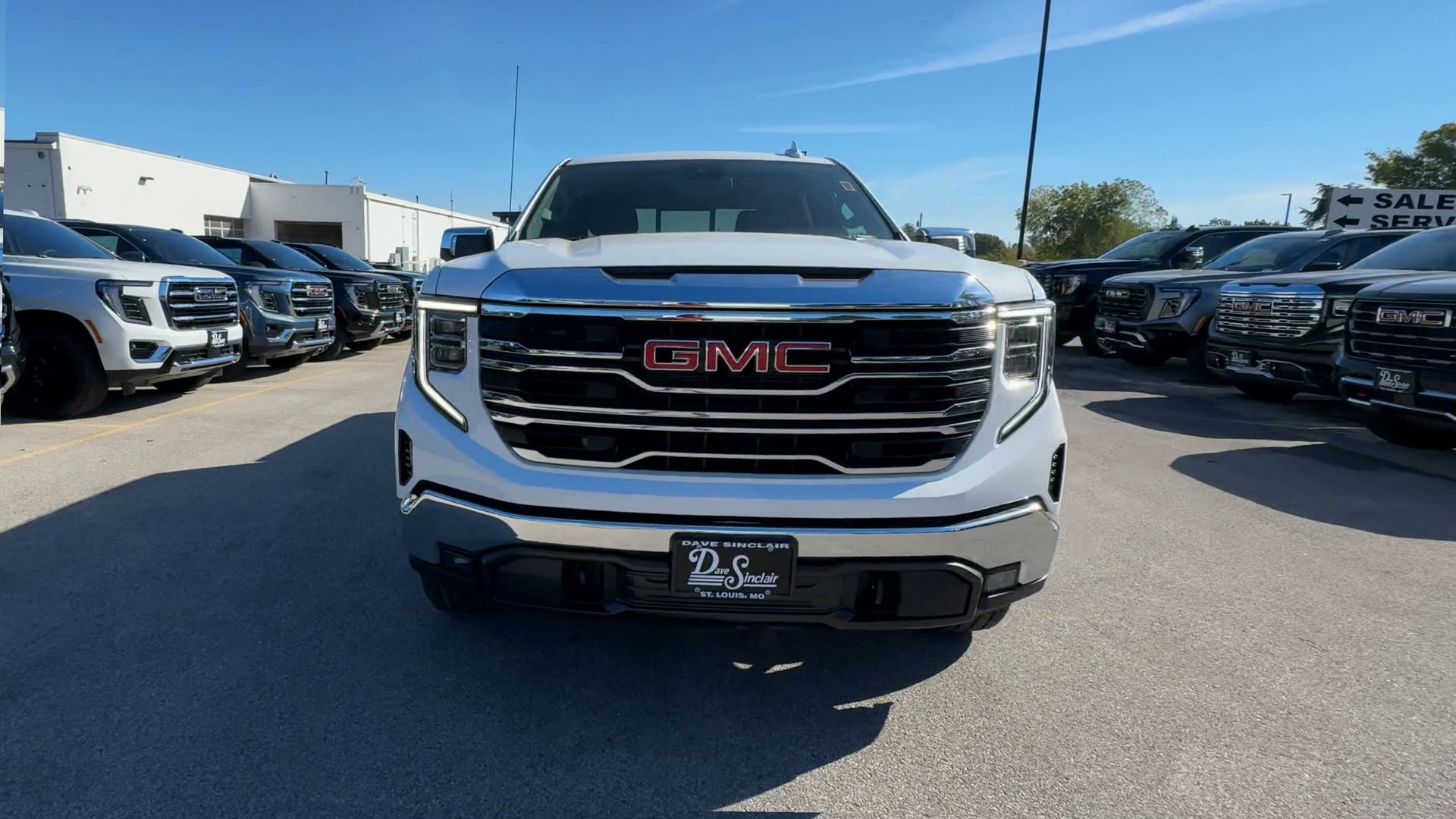 2026 GMC Sierra 1500 SLT