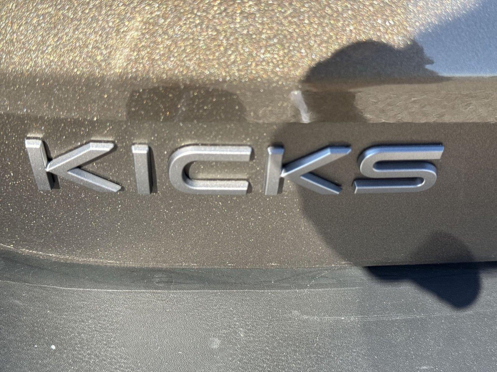 2025 Nissan Kicks SV
