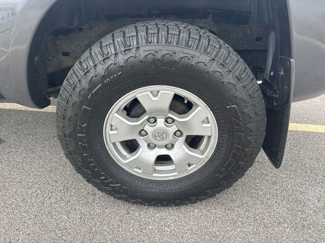 2010 Toyota Tacoma 4WD Double V6 MT (Natl)