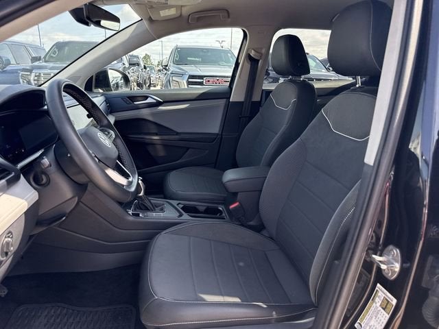 2024 Volkswagen Taos SE