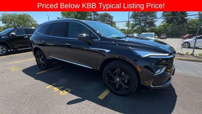 2024 Buick Enclave Essence