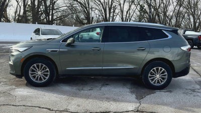 2022 Buick Enclave Essence