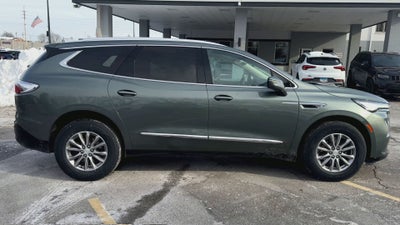 2022 Buick Enclave Essence