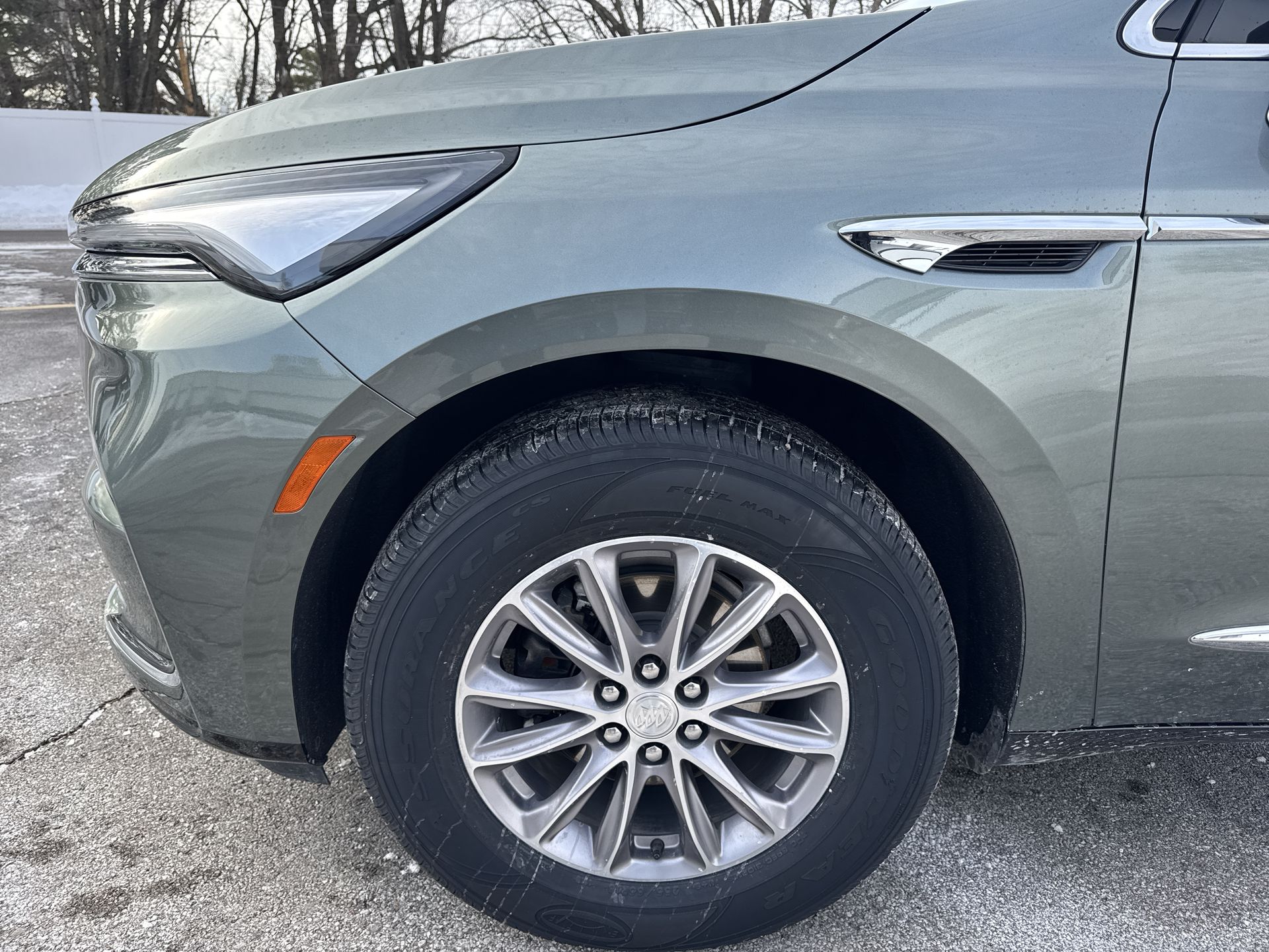 2022 Buick Enclave Essence