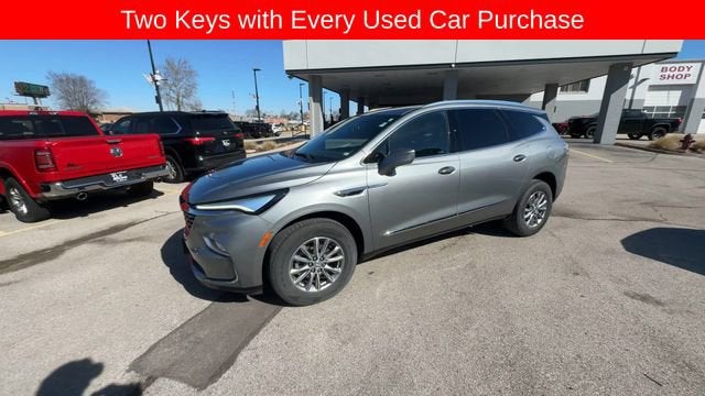 2024 Buick Enclave Essence