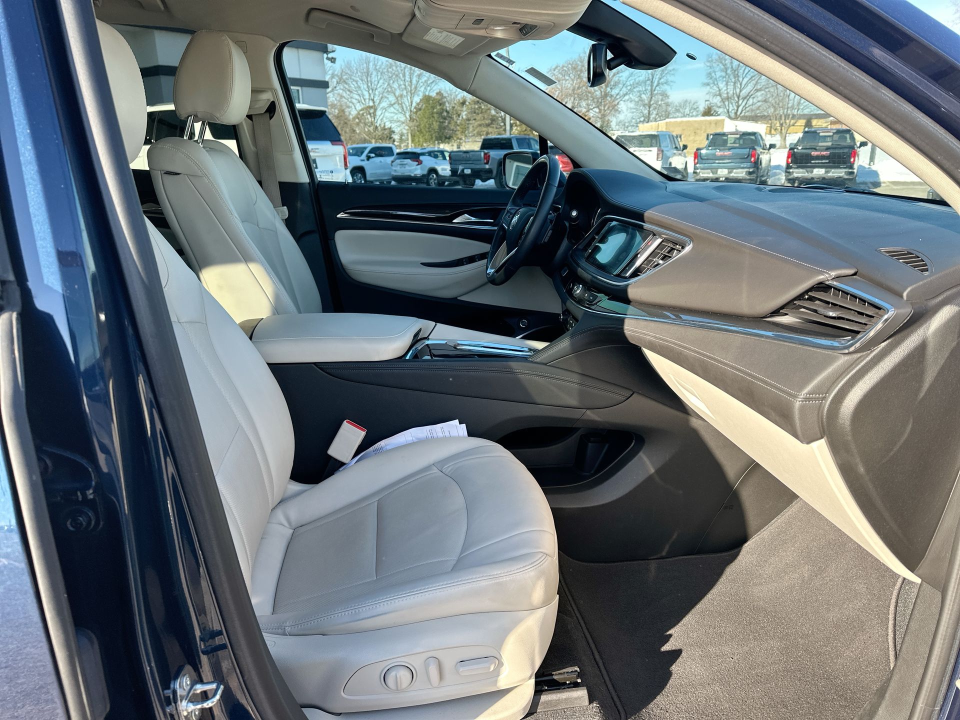 2023 Buick Enclave Essence