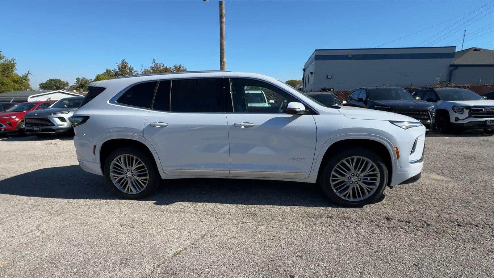 2027 Buick Enclave Avenir