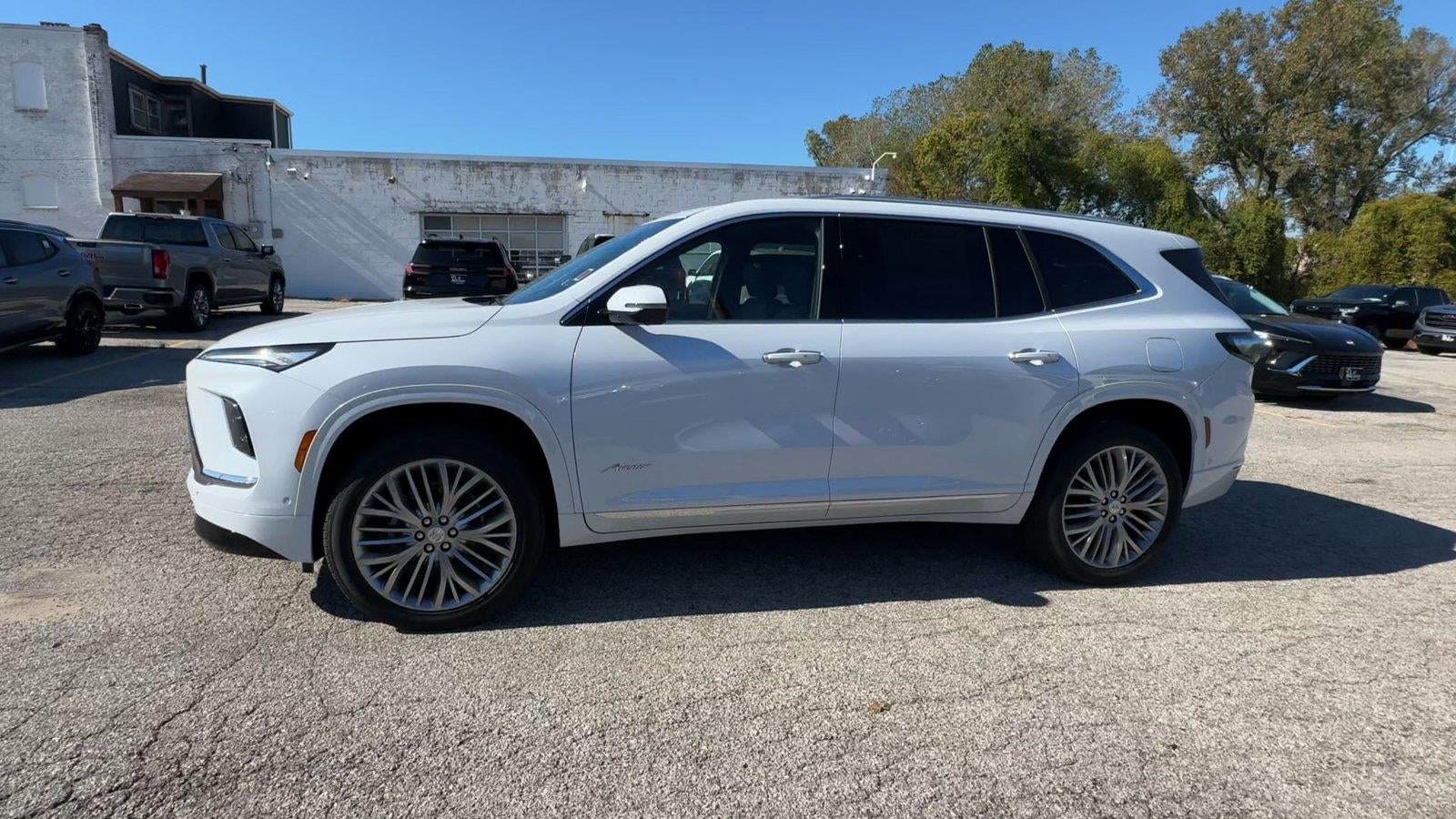 2027 Buick Enclave Avenir