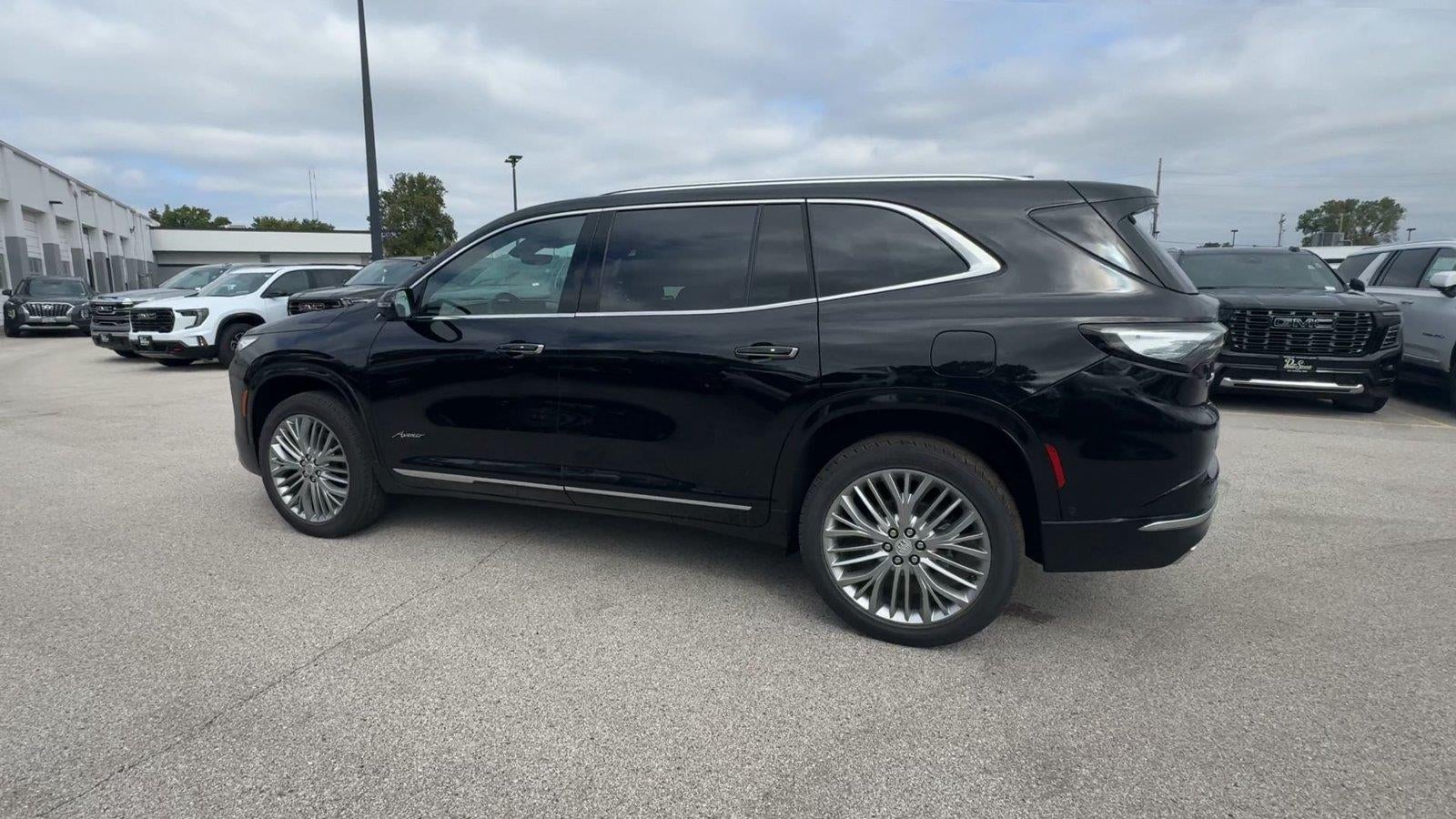 2027 Buick Enclave Avenir