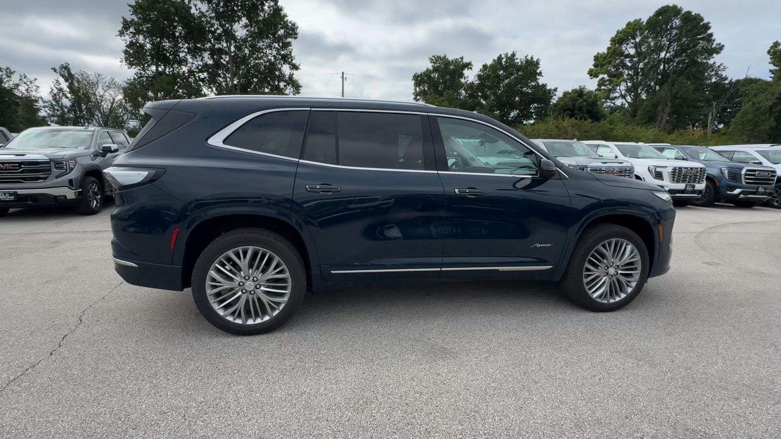 2027 Buick Enclave Avenir