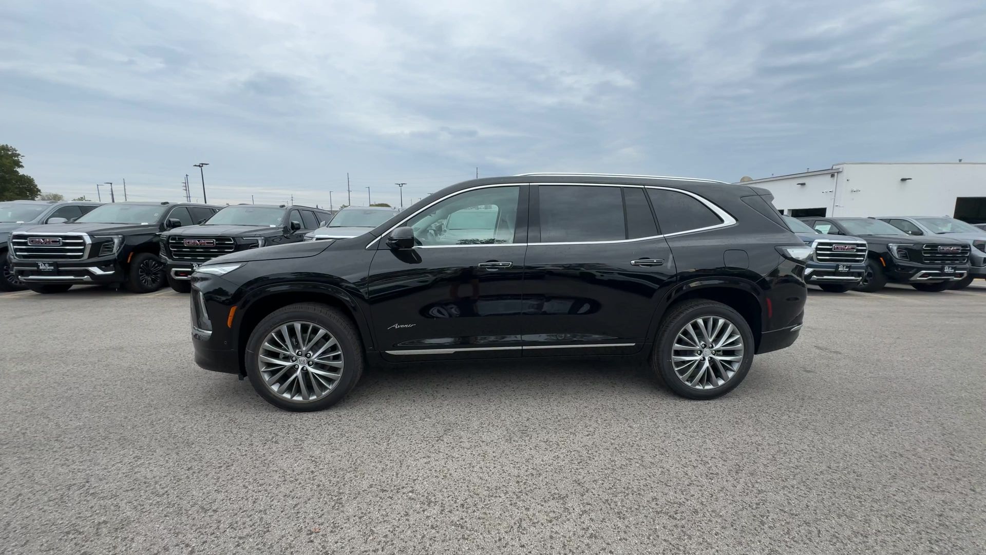 2026 Buick Enclave Avenir