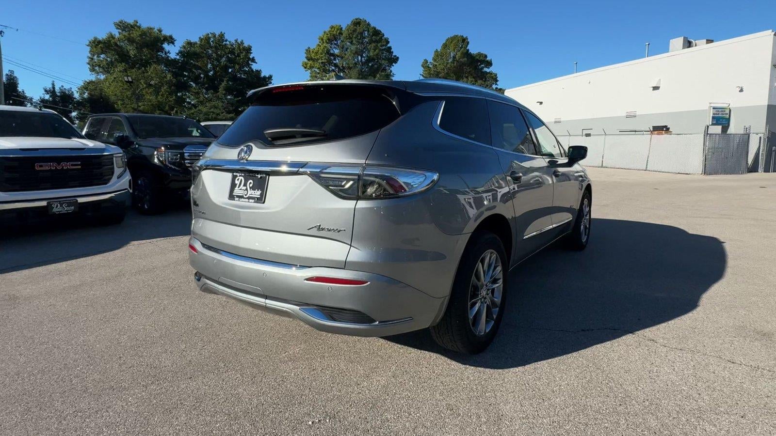 2024 Buick Enclave Avenir