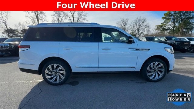 2023 Lincoln Navigator Reserve