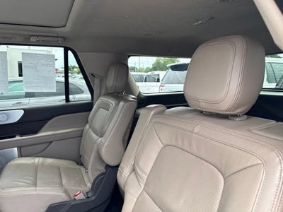 2022 Lincoln Navigator L Reserve