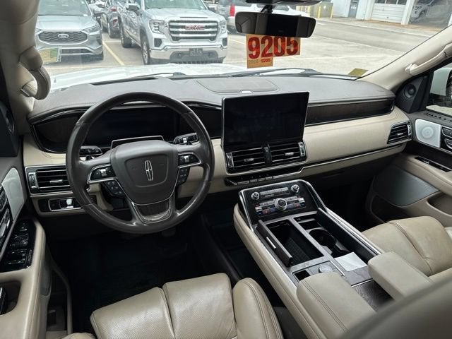 2022 Lincoln Navigator L Reserve
