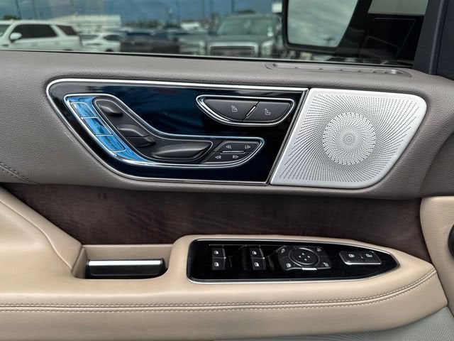 2022 Lincoln Navigator L Reserve