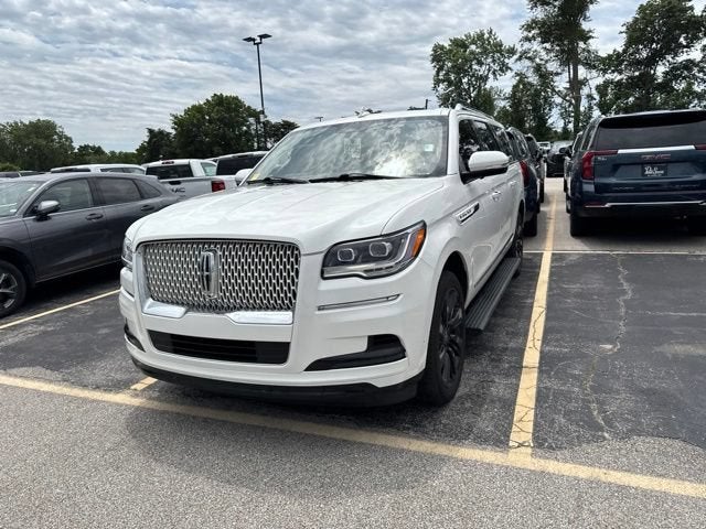 2022 Lincoln Navigator L Reserve
