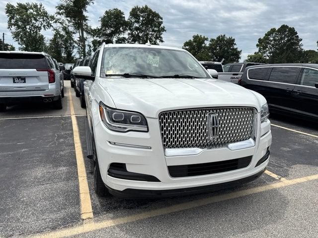 2022 Lincoln Navigator L Reserve