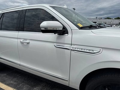 2022 Lincoln Navigator L Reserve