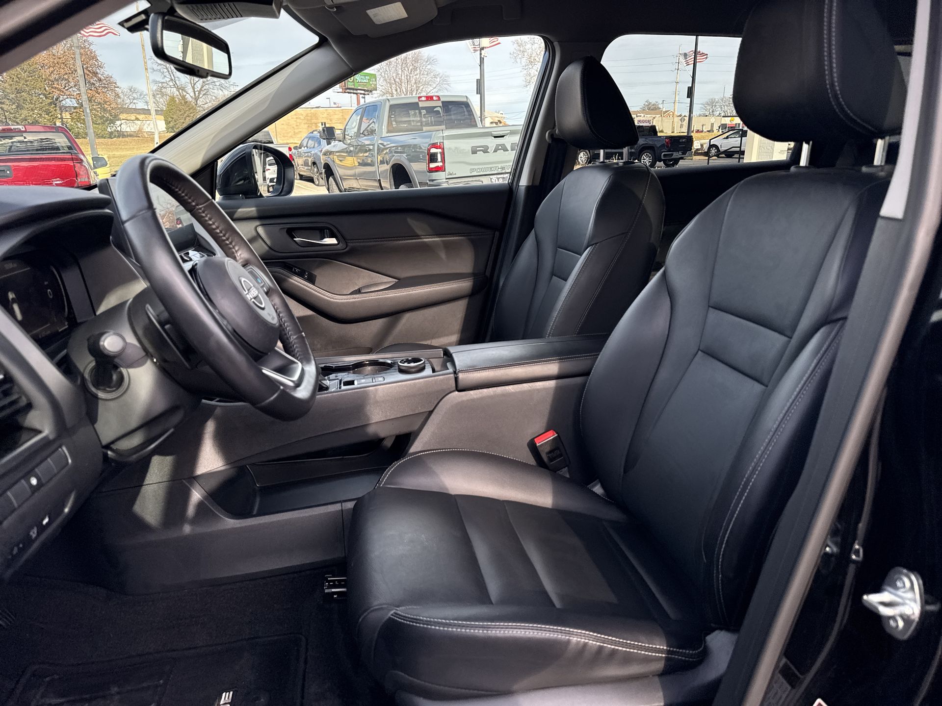 2024 Nissan Rogue SL