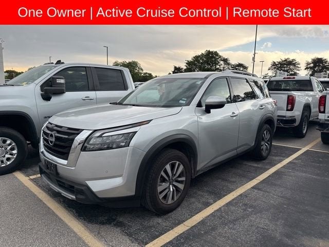 2025 Nissan Pathfinder SL 2WD's photo