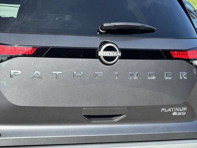 2025 Nissan Pathfinder Platinum