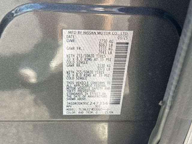 2025 Nissan Pathfinder Platinum