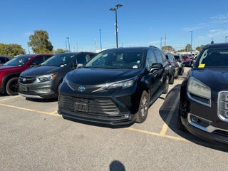 2025 Toyota Sienna XLE