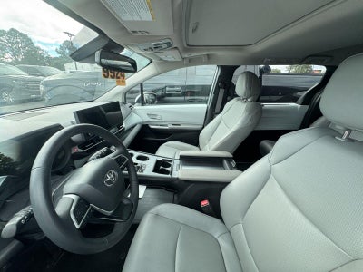 2025 Toyota Sienna XLE