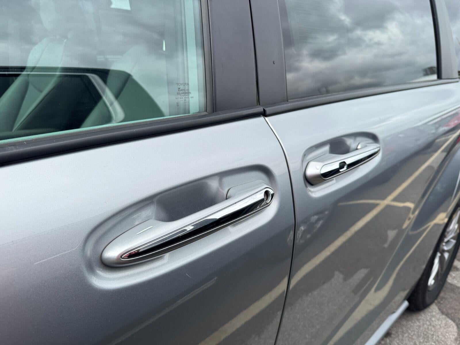 2025 Toyota Sienna XLE
