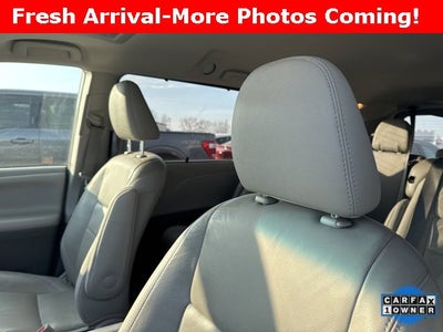 2017 Toyota Sienna XLE Auto Access Seat